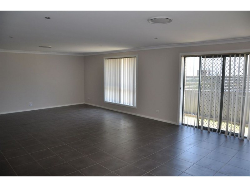 30 & 32 Birrell St, Scone NSW 2337