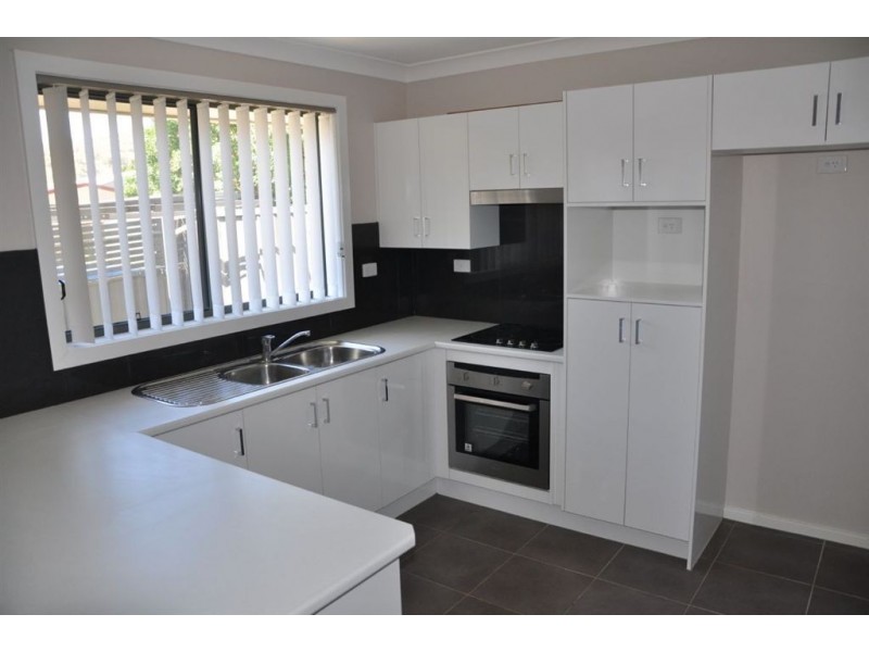 30 & 32 Birrell St, Scone NSW 2337