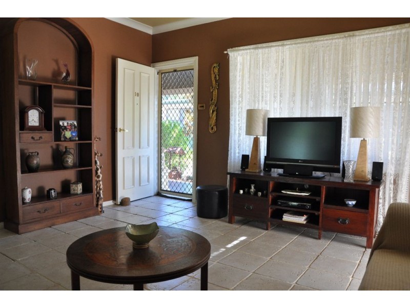 10/27 Guernsey St, Scone NSW 2337