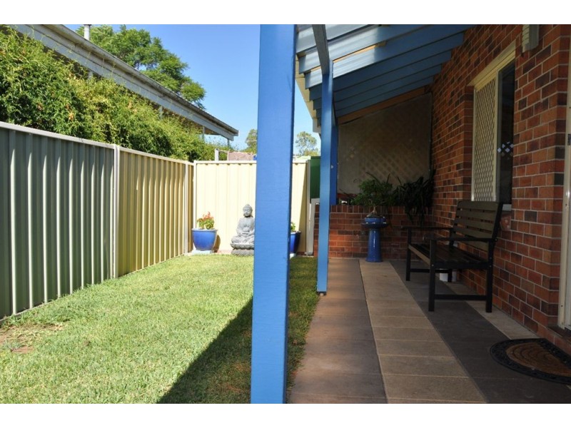 10/27 Guernsey St, Scone NSW 2337