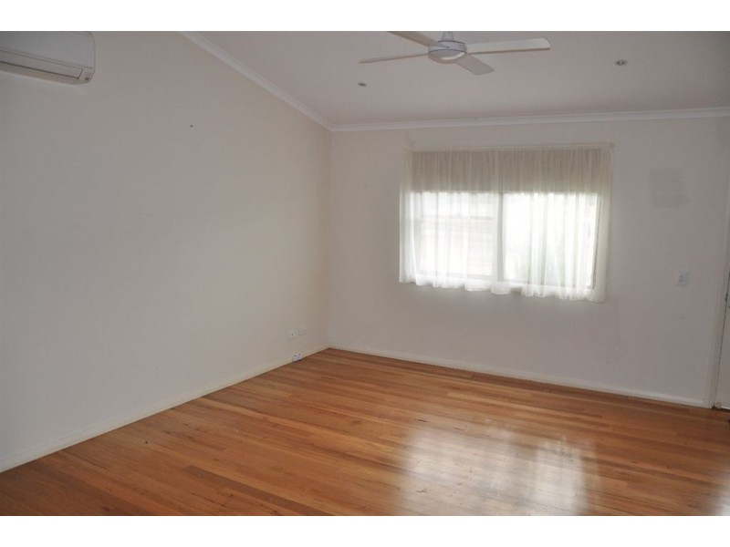 11 Roseberry St, Wingen NSW 2337