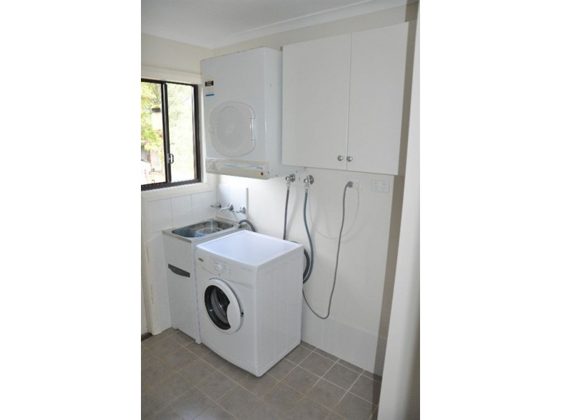 11 Roseberry St, Wingen NSW 2337