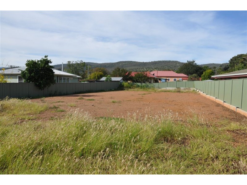 4 Main St, Scone NSW 2337
