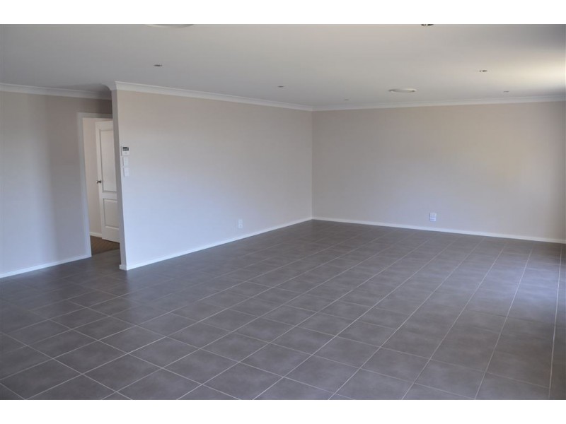 30 & 32 Birrell St, Scone NSW 2337