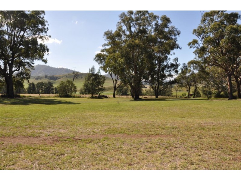 1053 Sandy Creek Rd, McCullys Gap via, Aberdeen NSW 2336