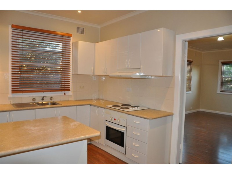 124 Susan St, “Keene’s Cottage”, Scone NSW 2337