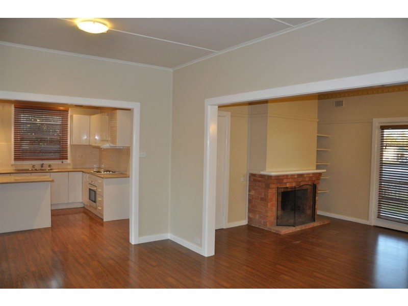 124 Susan St, “Keene’s Cottage”, Scone NSW 2337