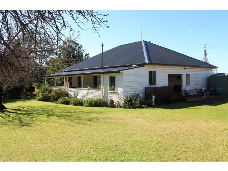. “Kelverton”, Merriwa Rd, Willow Tree NSW 2339
