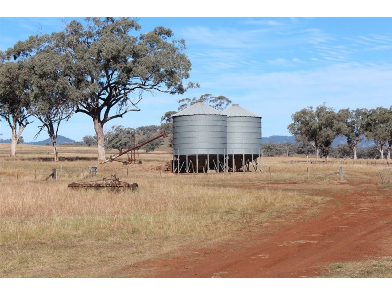 . “Kelverton”, Merriwa Rd, Willow Tree NSW 2339