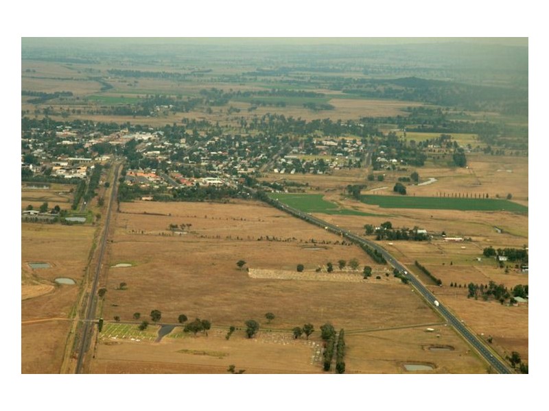 Cnr New England Hwy & Common Rd, Scone NSW 2337