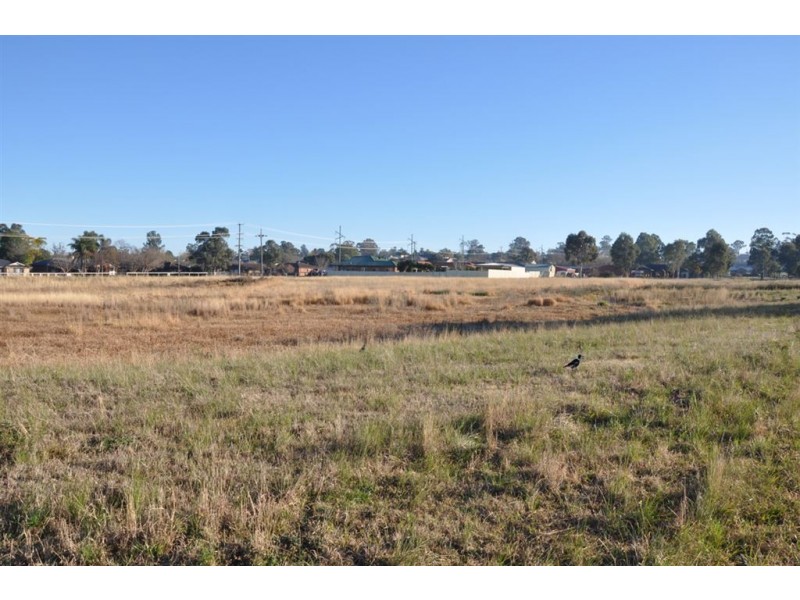 124 Barton St, Scone NSW 2337