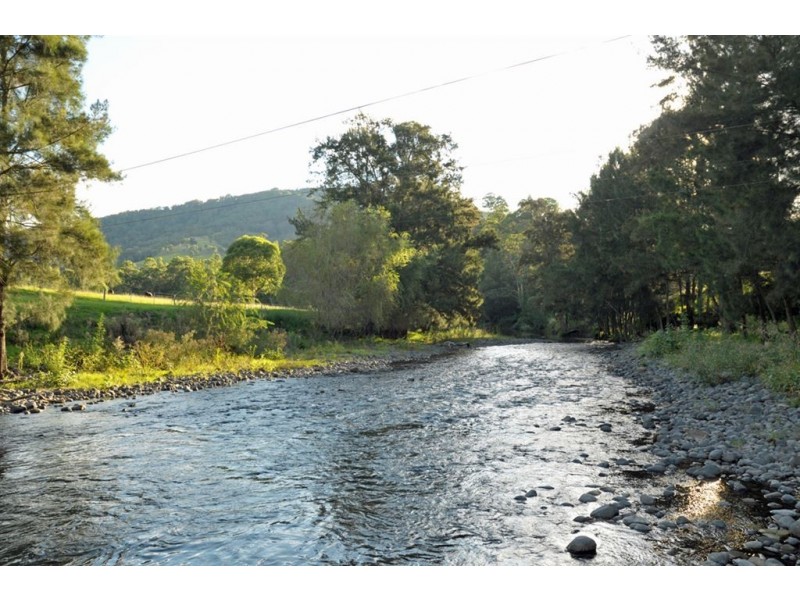 . “Beresford”, Paterson River Rd, Lostock via, Gresford NSW 2311