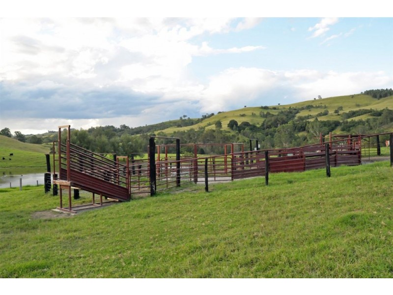 . “Beresford”, Paterson River Rd, Lostock via, Gresford NSW 2311