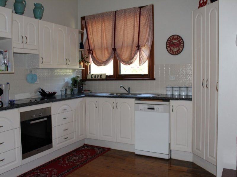 3 Main St, Scone NSW 2337