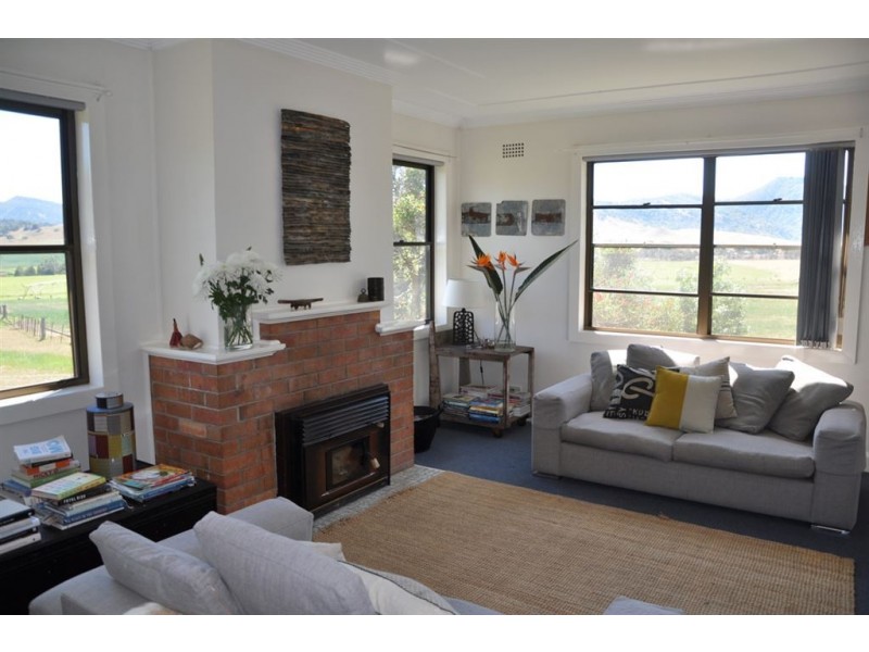 . “Eastview” Rouchel Rd, Aberdeen NSW 2336