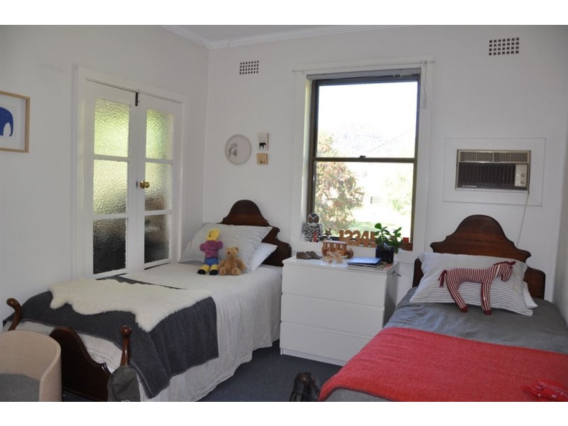 . “Eastview” Rouchel Rd, Aberdeen NSW 2336