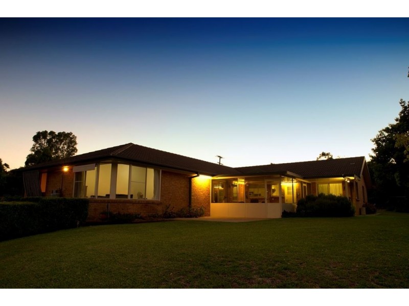 38 Gray St, Scone NSW 2337