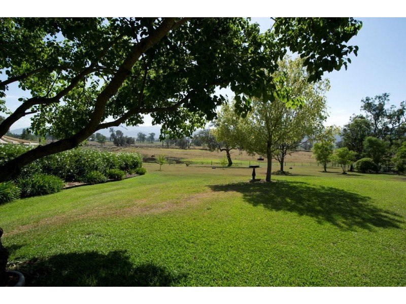 38 Gray St, Scone NSW 2337