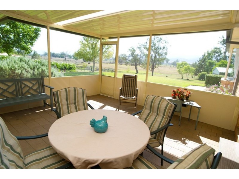 38 Gray St, Scone NSW 2337