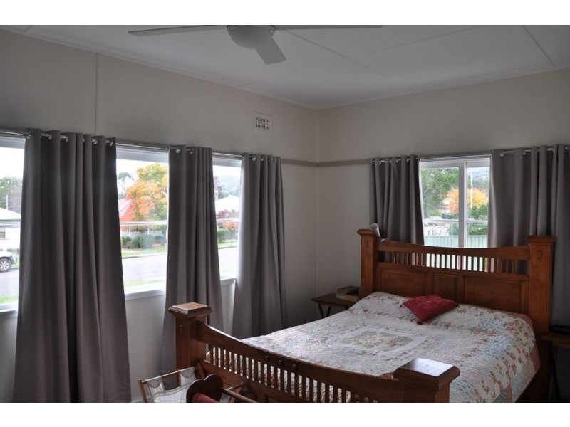 27 Philip St, Scone NSW 2337