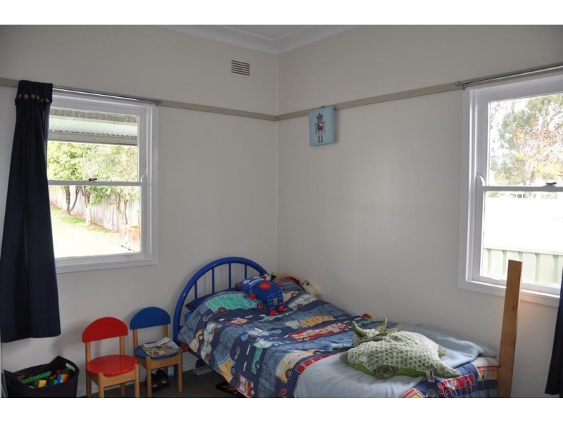 27 Philip St, Scone NSW 2337
