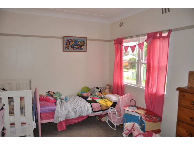 27 Philip St, Scone NSW 2337