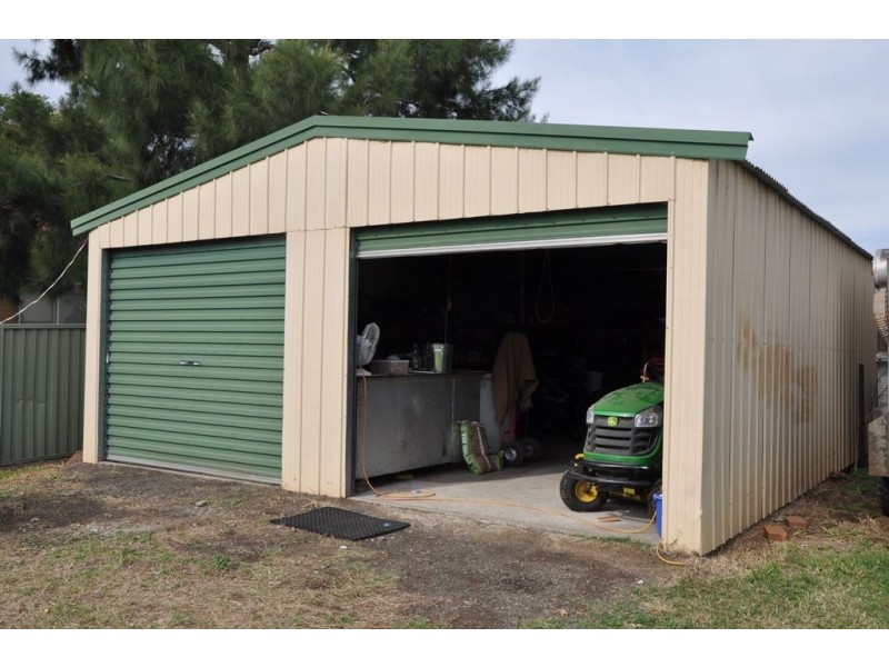 27 Philip St, Scone NSW 2337