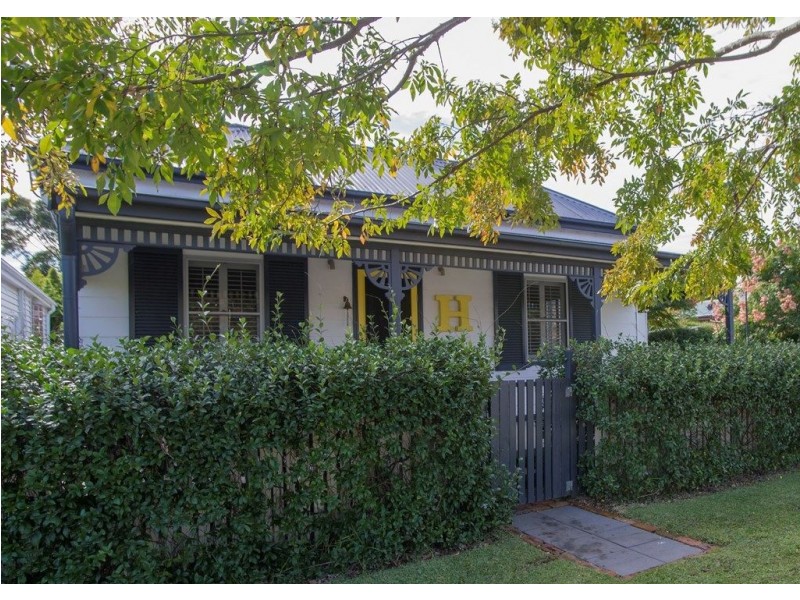 98 St Aubins St, Scone NSW 2337