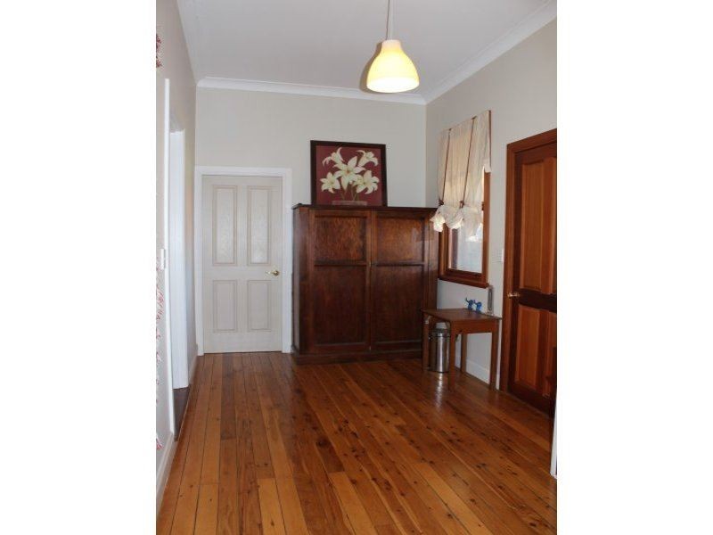 3 Main St, Scone NSW 2337