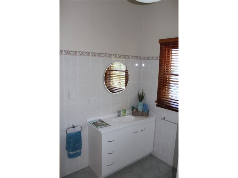 3 Main St, Scone NSW 2337