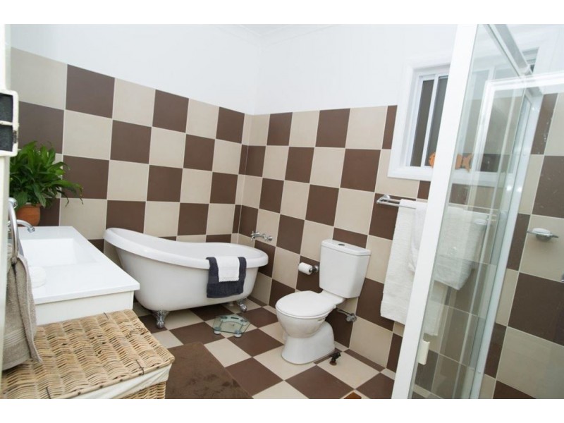 13 Main St, Scone NSW 2337