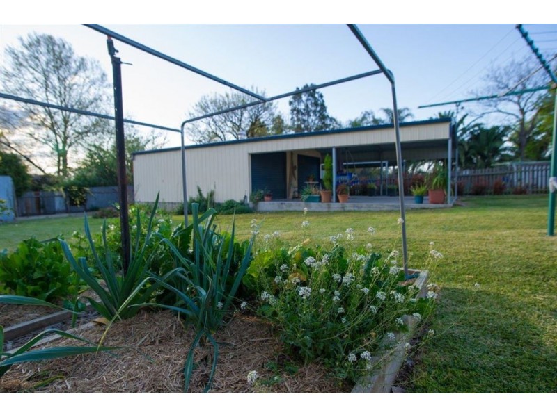 13 Main St, Scone NSW 2337