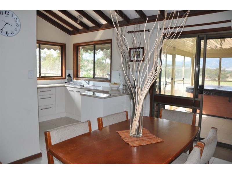 492 Middlebrook Rd, “Gunnlands”, Scone NSW 2337