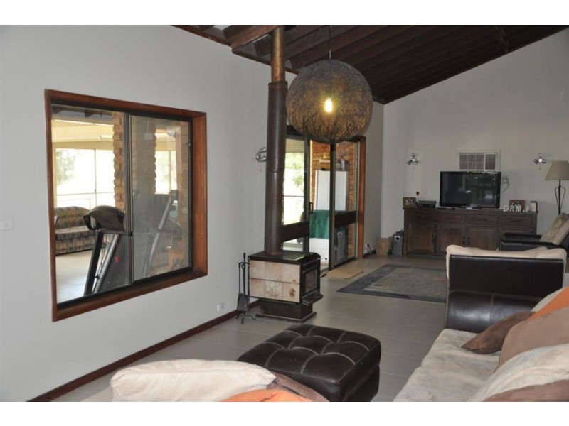 492 Middlebrook Rd, “Gunnlands”, Scone NSW 2337