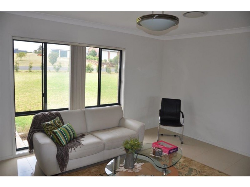 38 Collins St, Merriwa NSW 2329