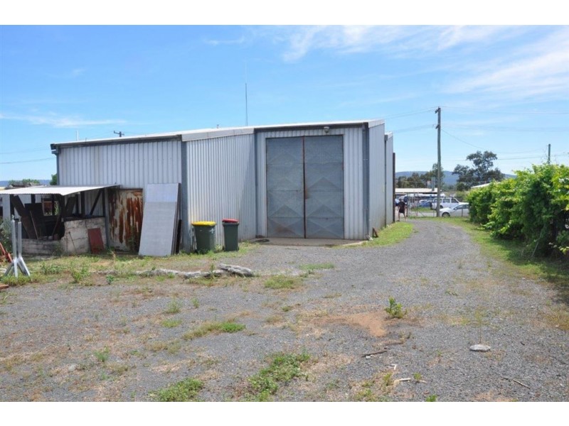 16 McLoughlin St, Scone NSW 2337