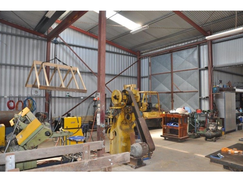 16 McLoughlin St, Scone NSW 2337