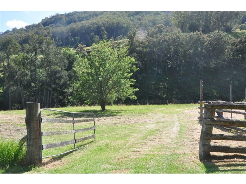 243 Carters Rd, “Burradah”, Stewarts Brook NSW 2337