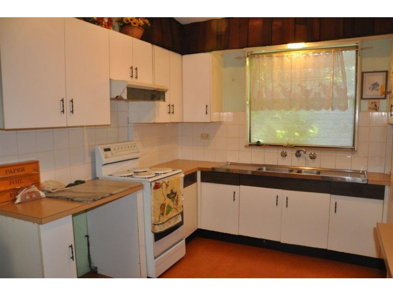 28 Oxford Rd, Scone NSW 2337