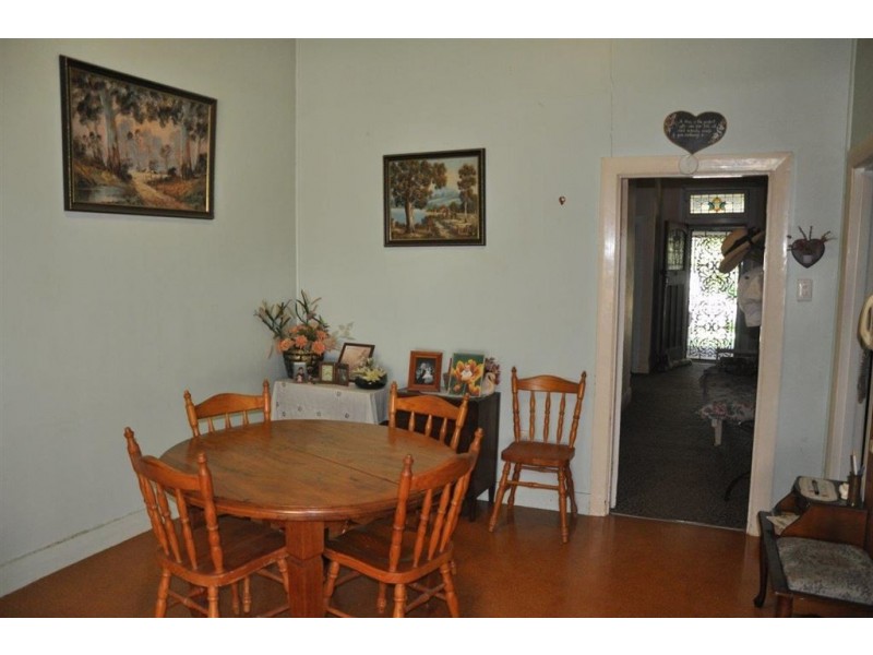 28 Oxford Rd, Scone NSW 2337