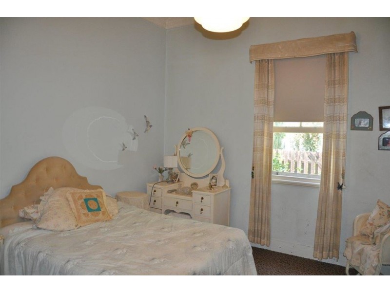 28 Oxford Rd, Scone NSW 2337