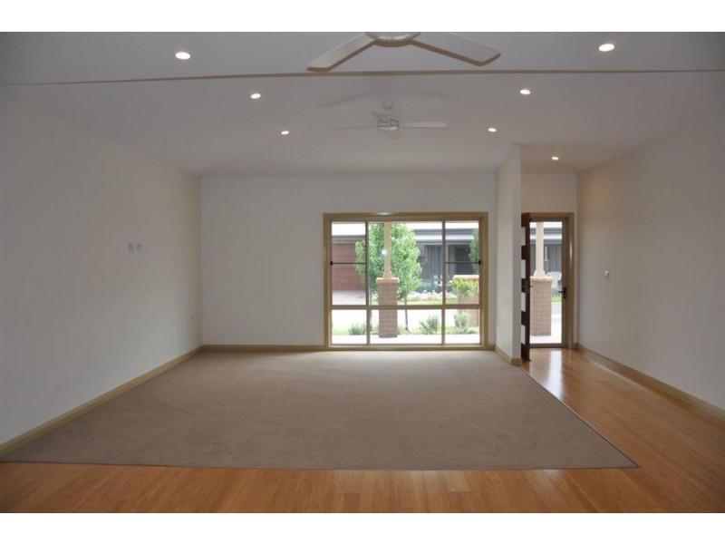 . “Strathearn Villas”, Gundy Rd, Scone NSW 2337