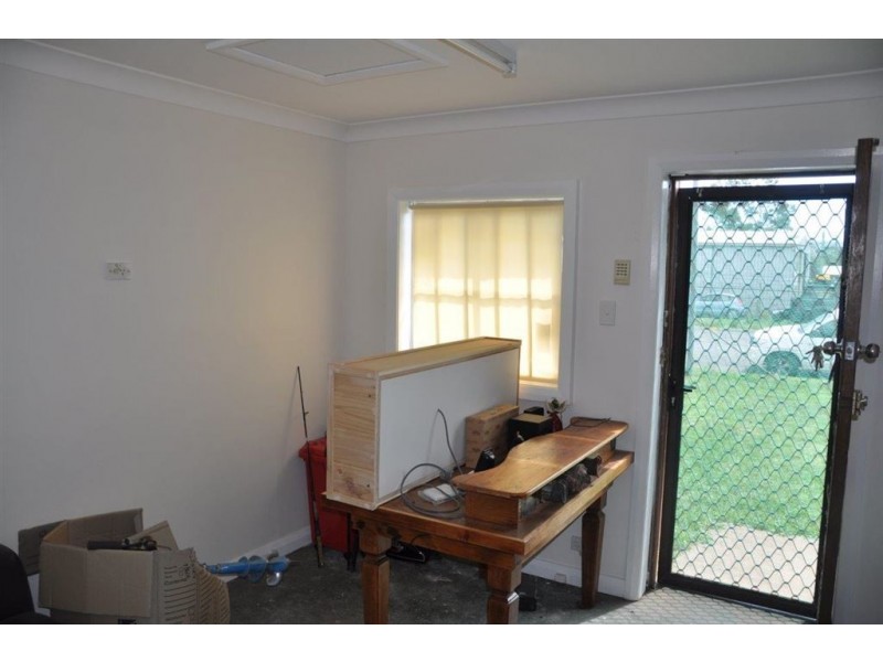 16 McLoughlin St, Scone NSW 2337