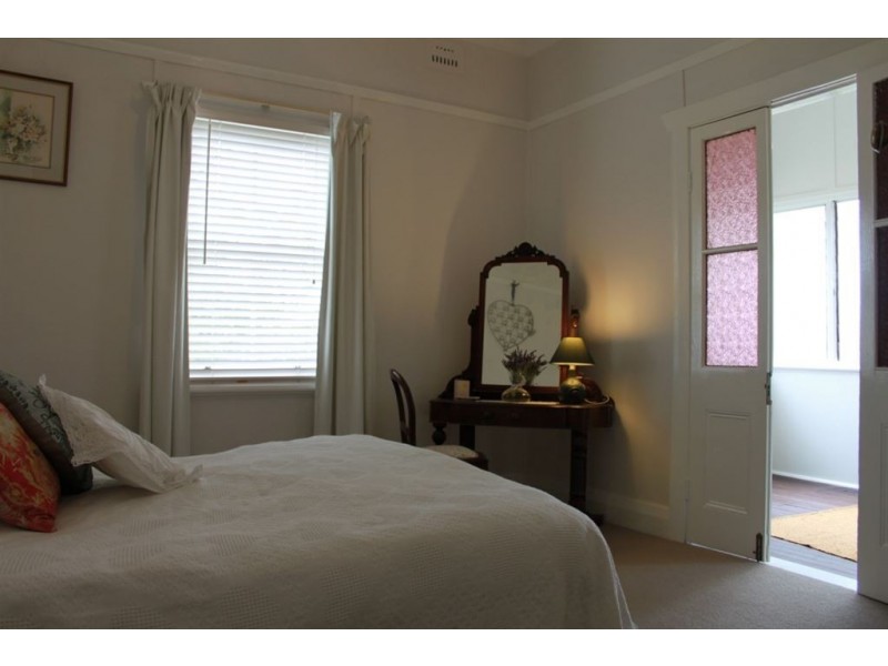 50 Oxford Rd, Scone NSW 2337