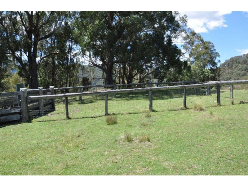 . “Wigglywoad”, Moonan Brook Rd via, Scone NSW 2337