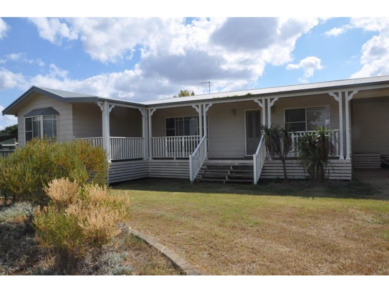36 Bedford St, Aberdeen NSW 2336