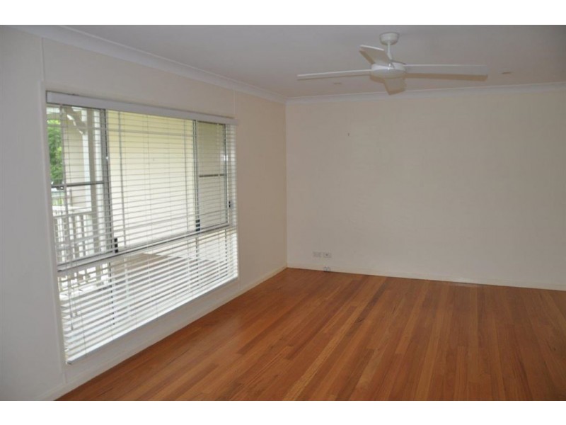 36 Bedford St, Aberdeen NSW 2336