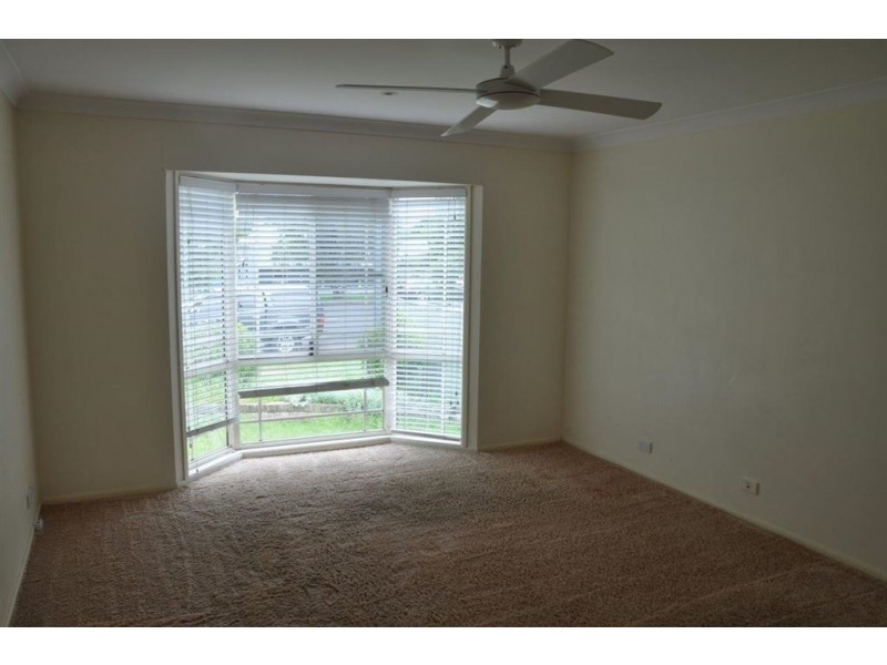 36 Bedford St, Aberdeen NSW 2336