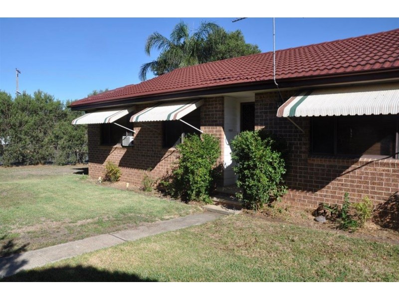2 Seaward Ave, Scone NSW 2337