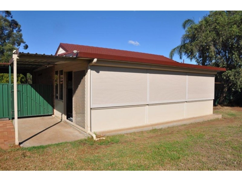 2 Seaward Ave, Scone NSW 2337